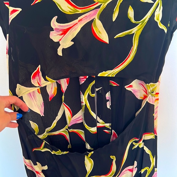 SOLD Flynn Skye Floral Dress - Picture 3 of 5